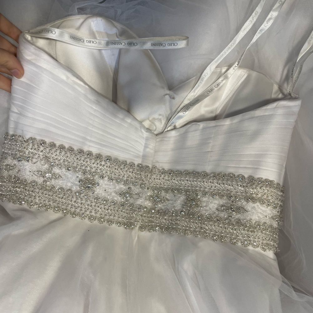 $2,000 Oleg Cassini Strapless Wedding Dress with Beading A-line - Picture 4 of 7